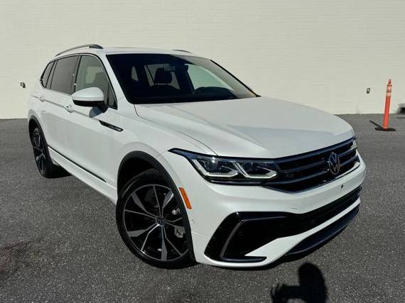 VOLKSWAGEN TIGUAN 4MOTION 2024 3VV4B7AX4RM017928 image